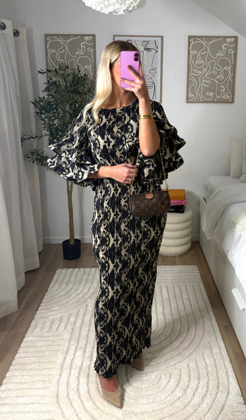 Robe Issaya